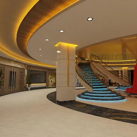Dream World Hill Сиде