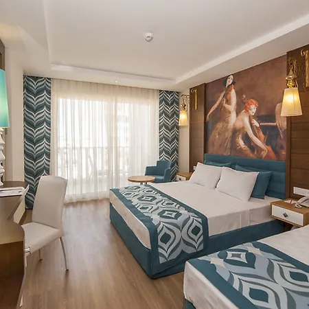 Hotel Dream World Hill 5*